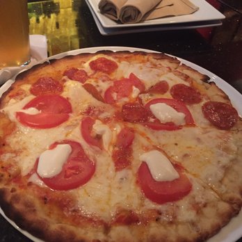 Glen Bar - Margarita Pepperoni Pizza - Bars Near Me - Teaneck, New Jersey