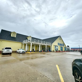 ISLANDER - Updated January 2026 - 45 Photos & 41 Reviews - 602 S