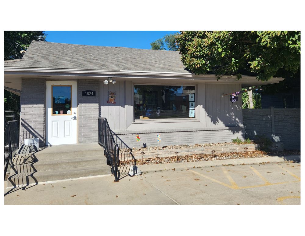 Fleur Pet Hospital - pet boarding facility in Des Moines, IA