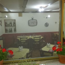 Trattoria dei Gosi - Saletta interna vista dal dehor