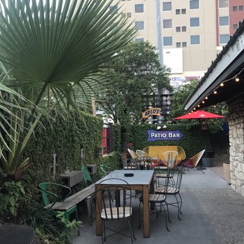 Arlo's Junior - Burgers Near Me - Austin, Texas
