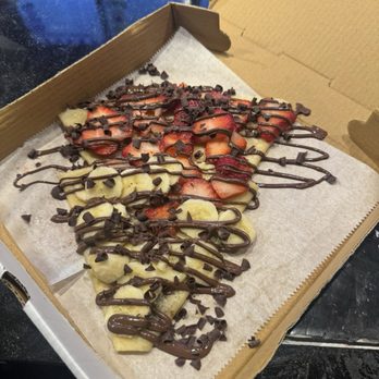 Flavoures - Strawberry Nut-ella crepe - Desserts Near Me - Greensboro, North Carolina Flavoures - Strawberry Nut-ella crepe - Desserts Near Me - Greensboro, North Carolina