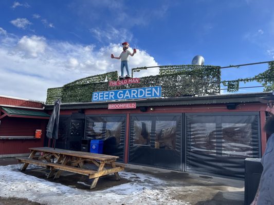 Old Man Bar by null