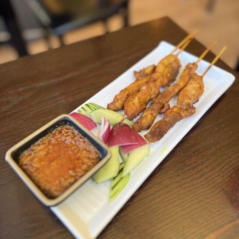 LoveMama - Malaysian Chicken Satay Shish Kebab (~$9) - Thai Near Me - New York, New York LoveMama - Malaysian Chicken Satay Shish Kebab (~$9) - Thai Near Me - New York, New York
