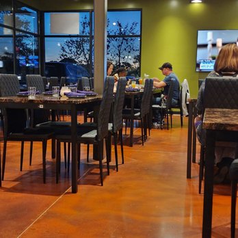 Super Sap's - Dining room - Thai Near Me - Cedar Park, Texas
