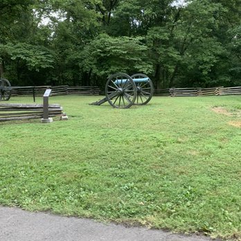 Fort Donelson National Battlefield - One of many cannons - Landmarks & Historical Buildings Near Me - Dover, Tennessee Fort Donelson National Battlefield - One of many cannons - Landmarks & Historical Buildings Near Me - Dover, Tennessee