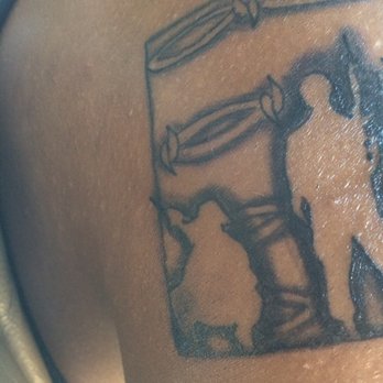 Loko life tattoo studio  - Uneven and sloppy work - Tattoo Near Me - Lawndale, California