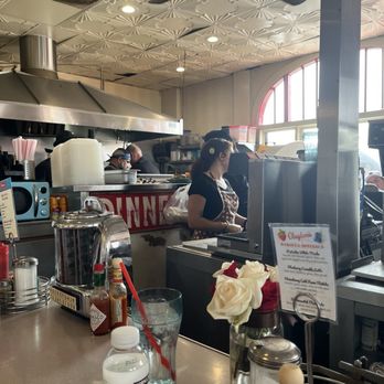 Clayton's Coffee Shop - The counter - Coffee & Tea Near Me - Coronado, California