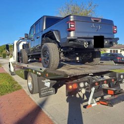 Strong Auto Recovery, Towing, Grua