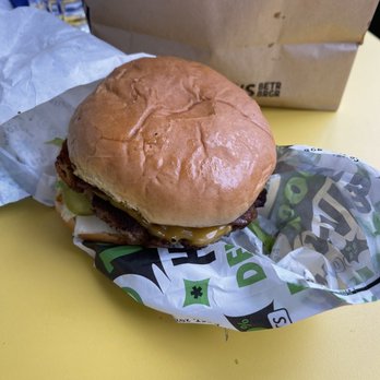 Jerrell’s BETR BRGR - Single with vegan bacon - Vegan Near Me - New York, New York