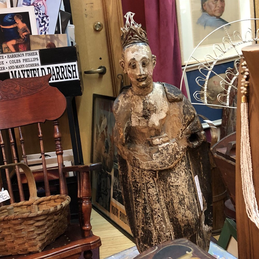 Pasadena Antique Mall - Antiques Near Me - Pasadena, California