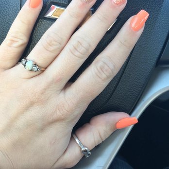 Diva Nails & Spa - Peachy Keen is this polish - Nail Salons Near Me - Bakersfield, California