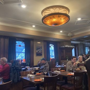 Tulio - Dining area - Italian Near Me - Seattle, Washington Tulio - Dining area - Italian Near Me - Seattle, Washington