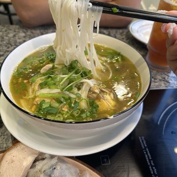 Gạo Vietnamese Kitchen - Farm-raised Chicken Noodle Soup (Bone-in & Skin-on) - Phở Gà Đi Bộ - Vietnamese Near Me - Boston, Massachusetts