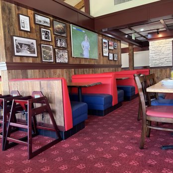 Sizzler - Inside - Steakhouses Near Me - Los Alamitos, California