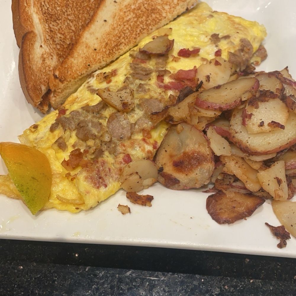 Keke's Breakfast Cafe - Sausage and Cheese Omelet - Breakfast & Brunch Near Me - Boynton Beach, Florida