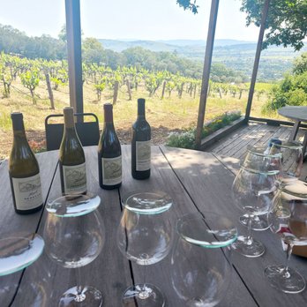 Hanzell Vineyards - Wineries Near Me - Sonoma, California Hanzell Vineyards - Wineries Near Me - Sonoma, California