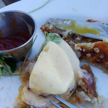 Cody's La Jolla - Eggs Benedict with homemade potatoes - Breakfast & Brunch Near Me - La Jolla, California Cody's La Jolla - Eggs Benedict with homemade potatoes - Breakfast & Brunch Near Me - La Jolla, California
