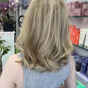 Kolorbar - Hair Salons Near Me - New York, New York Kolorbar - Hair Salons Near Me - New York, New York