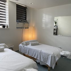Float Oasis - Couples massage