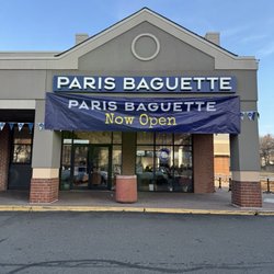 Paris Baguette - Entrance