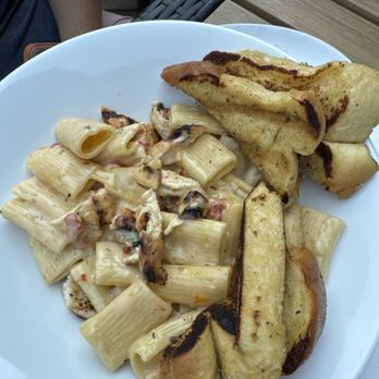 St James's Gate - Rigatoni - Irish Pub Near Me - Banff, Alberta St James's Gate - Rigatoni - Irish Pub Near Me - Banff, Alberta