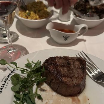 Gallaghers Steakhouse - 8 oz filet mignon - Steakhouses Near Me - New York, New York Gallaghers Steakhouse - 8 oz filet mignon - Steakhouses Near Me - New York, New York