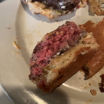 Poe's Tavern - Burgers Near Me - Savannah, Georgia