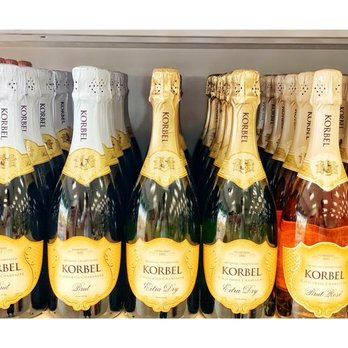 Liquor Hub - a row of bottles of champagne - Beer, Wine & Spirits Near Me - Boca Raton, Florida Liquor Hub - a row of bottles of champagne - Beer, Wine & Spirits Near Me - Boca Raton, Florida