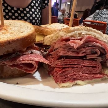 Junior's Restaurant - Pastrami Reuben - Bakeries Near Me - New York, New York Junior's Restaurant - Pastrami Reuben - Bakeries Near Me - New York, New York