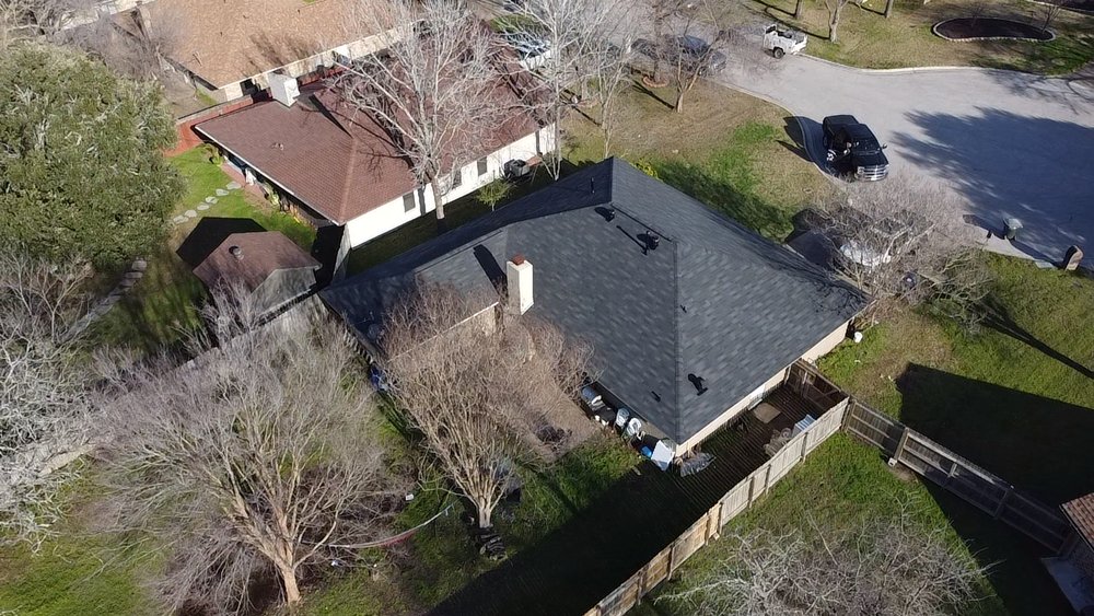 Slide of Elite Roofing Services