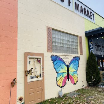 Shepherd's Old Field Market - Art mural by entrance - Shopping Centers Near Me - Leonardtown, Maryland Shepherd's Old Field Market - Art mural by entrance - Shopping Centers Near Me - Leonardtown, Maryland