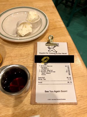 The Magnolia Pancake Haus by null