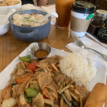 Thai Thai - Basil noodles lunch special with shrimp. Amazing. - Thai Near Me - Hanford, California Thai Thai - Basil noodles lunch special with shrimp. Amazing. - Thai Near Me - Hanford, California