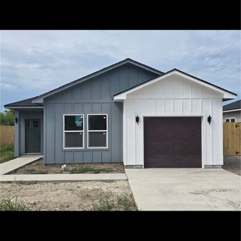 Holly Hartman- EXP Realty - House - Real Estate Agents Near Me Holly Hartman- EXP Realty - House - Real Estate Agents Near Me
