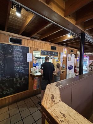 Bill's Burgers Wings & Things by null