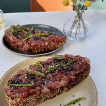 Crudo e Nudo - Tuna toast - Seafood Near Me - Santa Monica, California