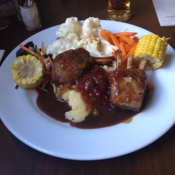Cravesteak Bar & Grill - Double Roasted Rack Of Lamb with Red Wine Sauce & Mash. - Restaurants Near Me - Horsham, VIC Cravesteak Bar & Grill - Double Roasted Rack Of Lamb with Red Wine Sauce & Mash. - Restaurants Near Me - Horsham, VIC