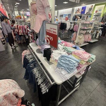 Lakeline Mall - Shopping Centers Near Me - Cedar Park, Texas