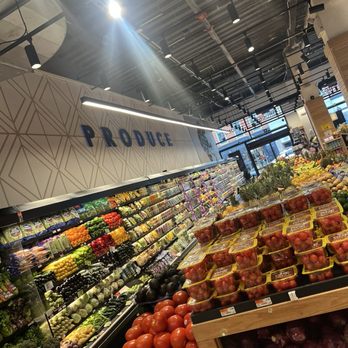 DUMBO Market - Produce - Grocery Near Me - Brooklyn, New York DUMBO Market - Produce - Grocery Near Me - Brooklyn, New York