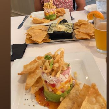 The Union Kitchen - Happy Hour Menu:  Crab Tower Spinach Dip - New American Near Me - Houston, Texas