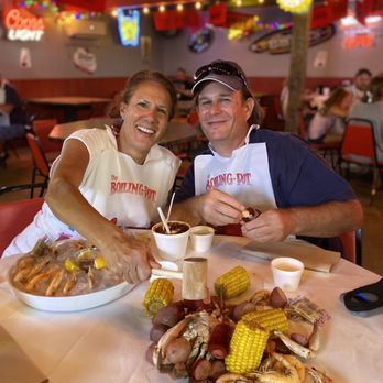 The Boiling Pot - Crab (see hammer) & shrimp boil, boiled shrimp appetizer and red beans & rice. - Seafood Near Me - Rockport, Texas The Boiling Pot - Crab (see hammer) & shrimp boil, boiled shrimp appetizer and red beans & rice. - Seafood Near Me - Rockport, Texas