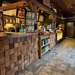 Coffeeville - Interior order and pick up areas