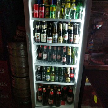 Leo Snacks & Bar - Bars Near Me - Lisbon, 11