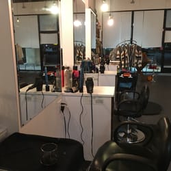 Salon Seven