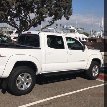 Horn's Collision Center - Body Shops Near Me - Long Beach, California