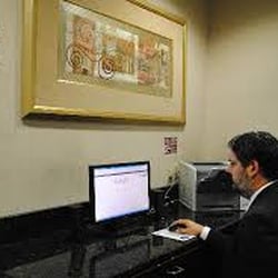 Club E Atlanta - Workstations along one wall are available for members to do that quick hop on the internet to check email or whatever.
