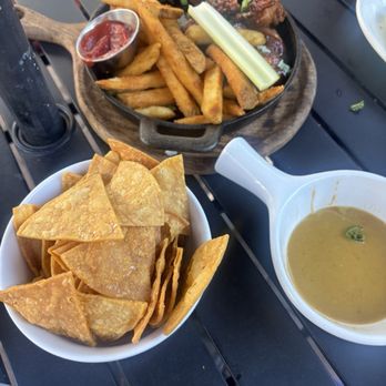 La Condesa Eatery - Wings & chips - Salad Near Me - Reno, Nevada