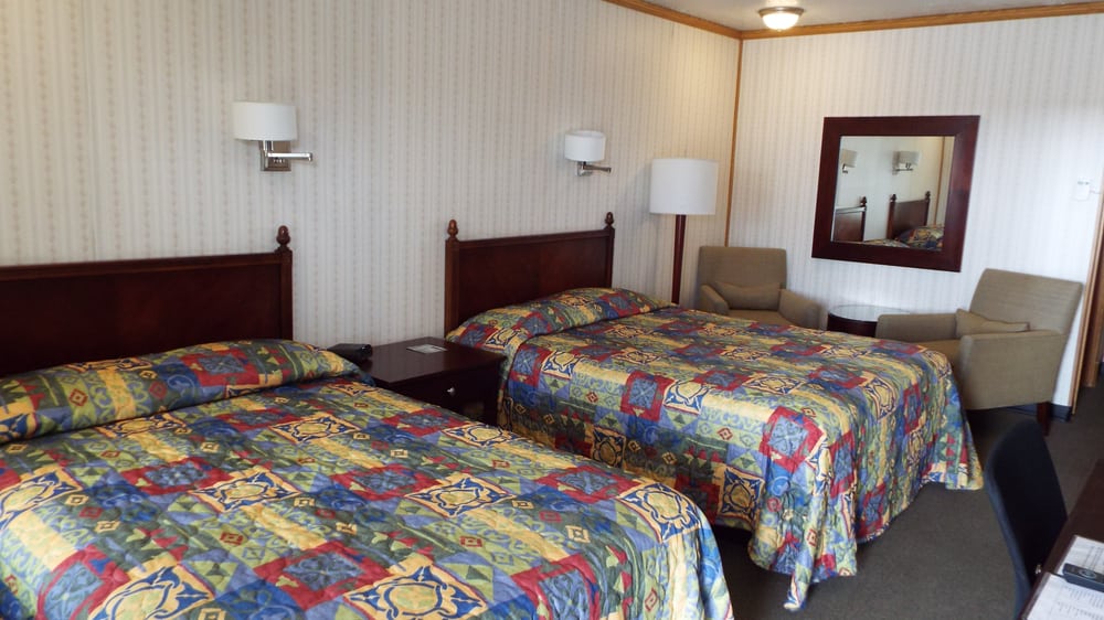 MODERN MOTEL Updated June 2024 22 Photos 302 N K Ave, Vinton