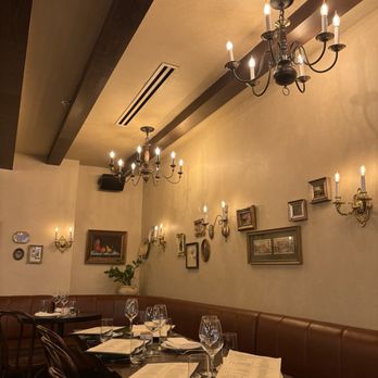 Olio e Più - Room - Pizza Near Me - Washington, DC, District of Columbia Olio e Più - Room - Pizza Near Me - Washington, DC, District of Columbia